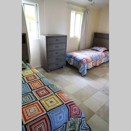 A Beautiful Villa In A Prime Location Of Jolly Jolly Harbour Exterior foto